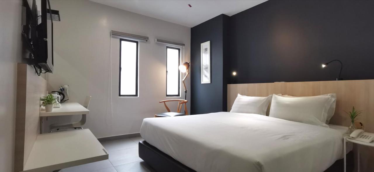 Country Inn Kulai Exterior foto